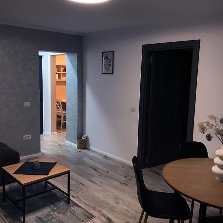 Homely Apartment Szucsáva Kültér fotó