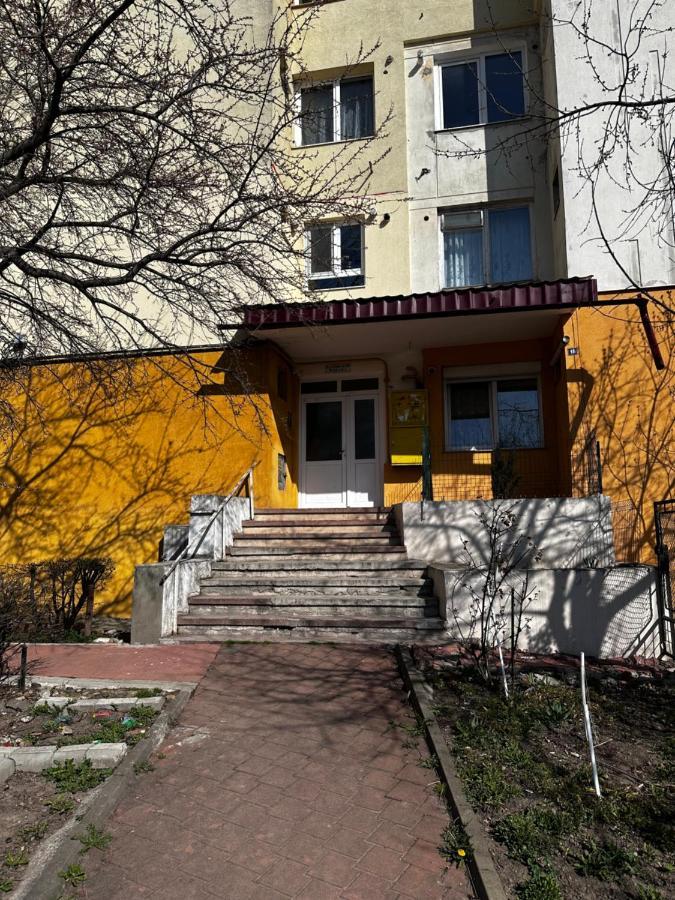 Homely Apartment Szucsáva Kültér fotó